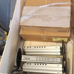 Aluminum Lippert Hydraulic Jacks. + high & Low Pressure Lines