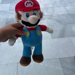 Super Mario Plushy 11 Inch