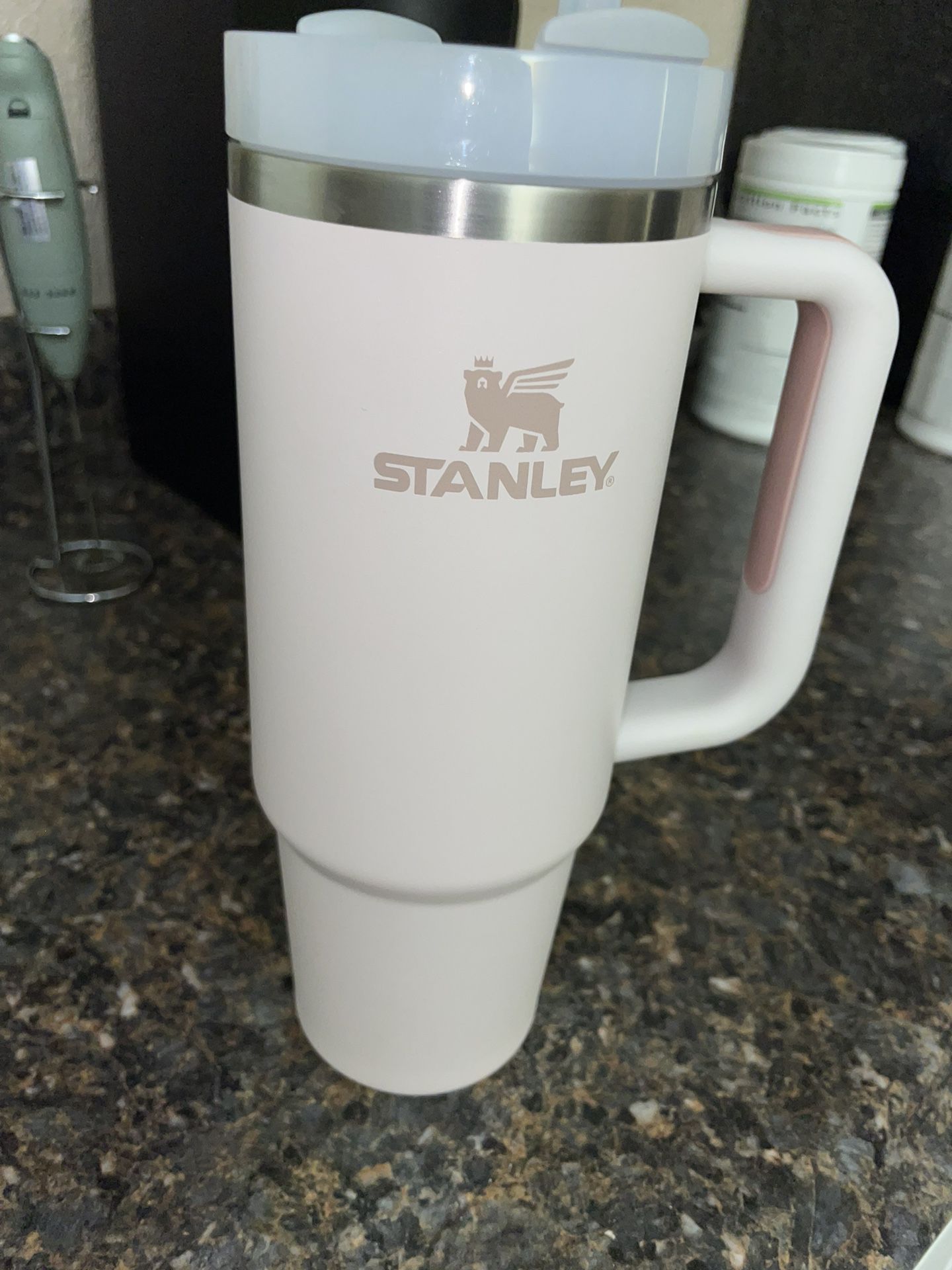 Stanley Cup 30z for Sale in Pasadena, TX - OfferUp