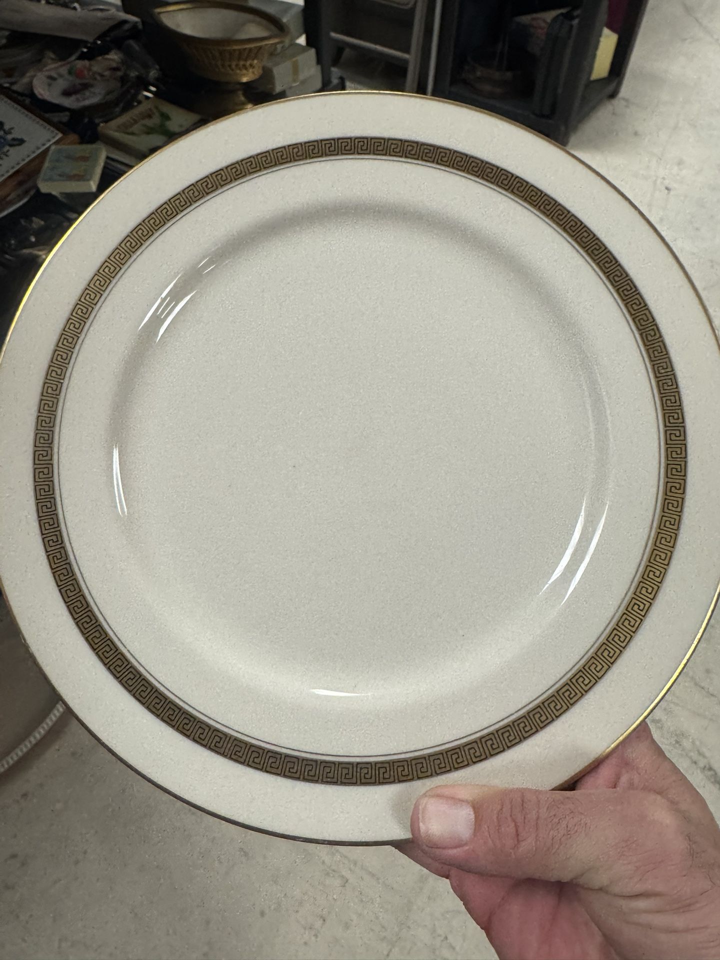 18 Aynsley Elizabeth gold laurel smooth dinner plates Originally $450