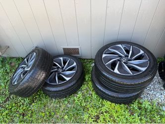Honda insight RIMS with tires