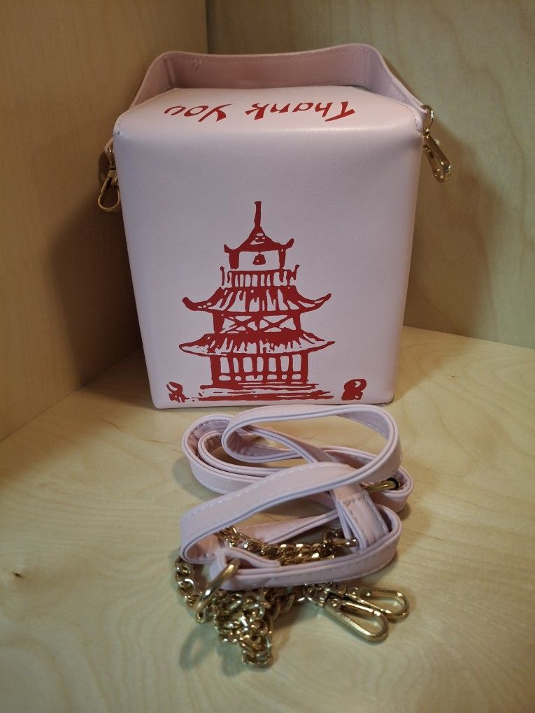  Bags with Pink Chinese Design .