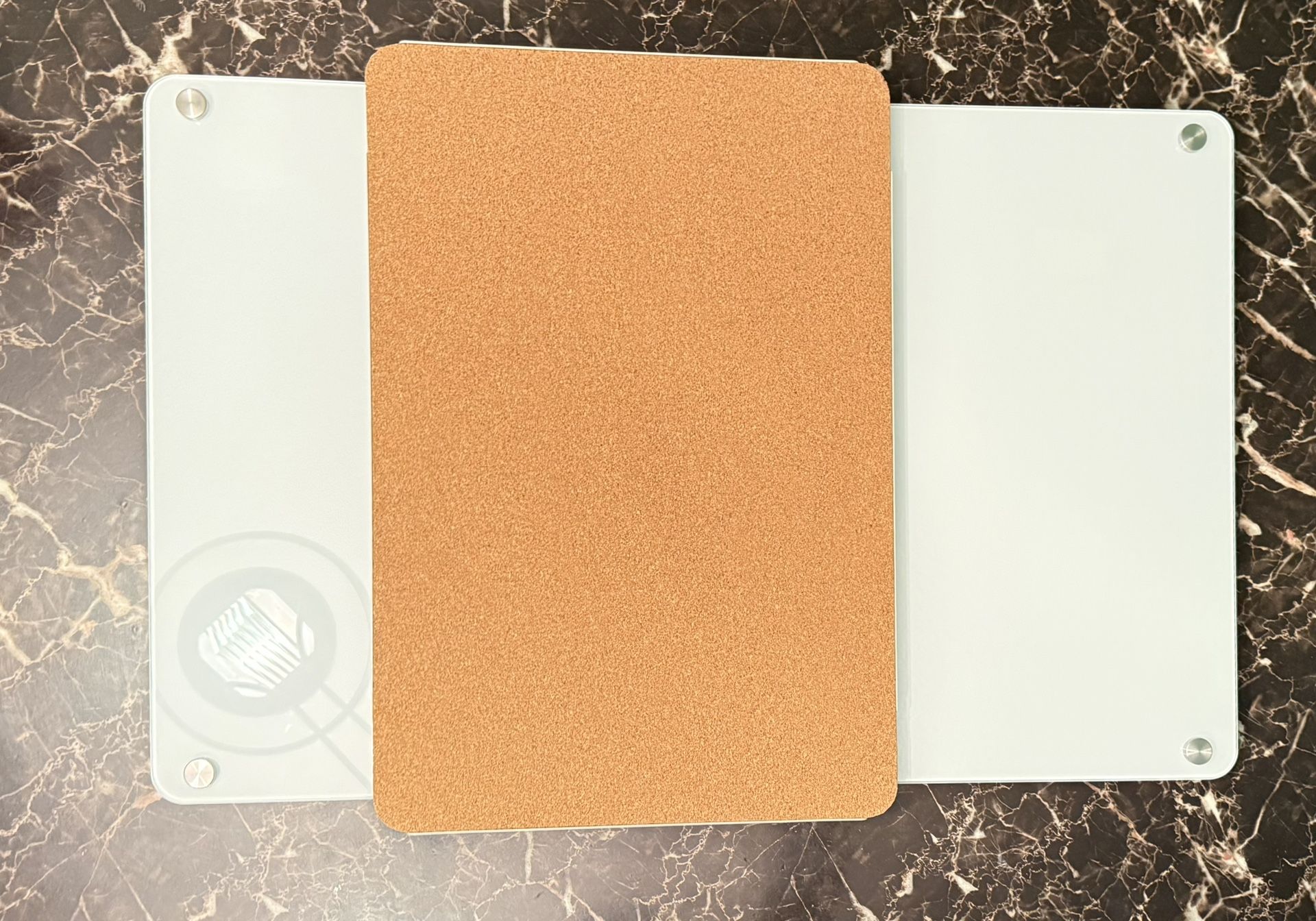 Mind reader Glass blackboard