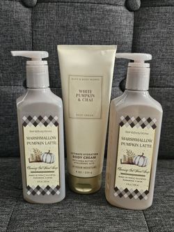 White Pumpkin Chai And Marshmallow Pumpkin Latte Bath And Body Works