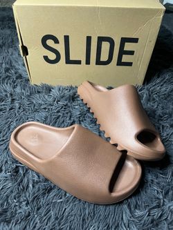 Flax Yeezy slides size 10
