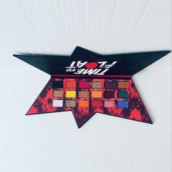 Revolution X IT You'll Float Too Shadow Palette