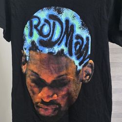 bBack Dennis Rodman graphic t-shirt featuring a colorful image of the basketball player's  Sz S