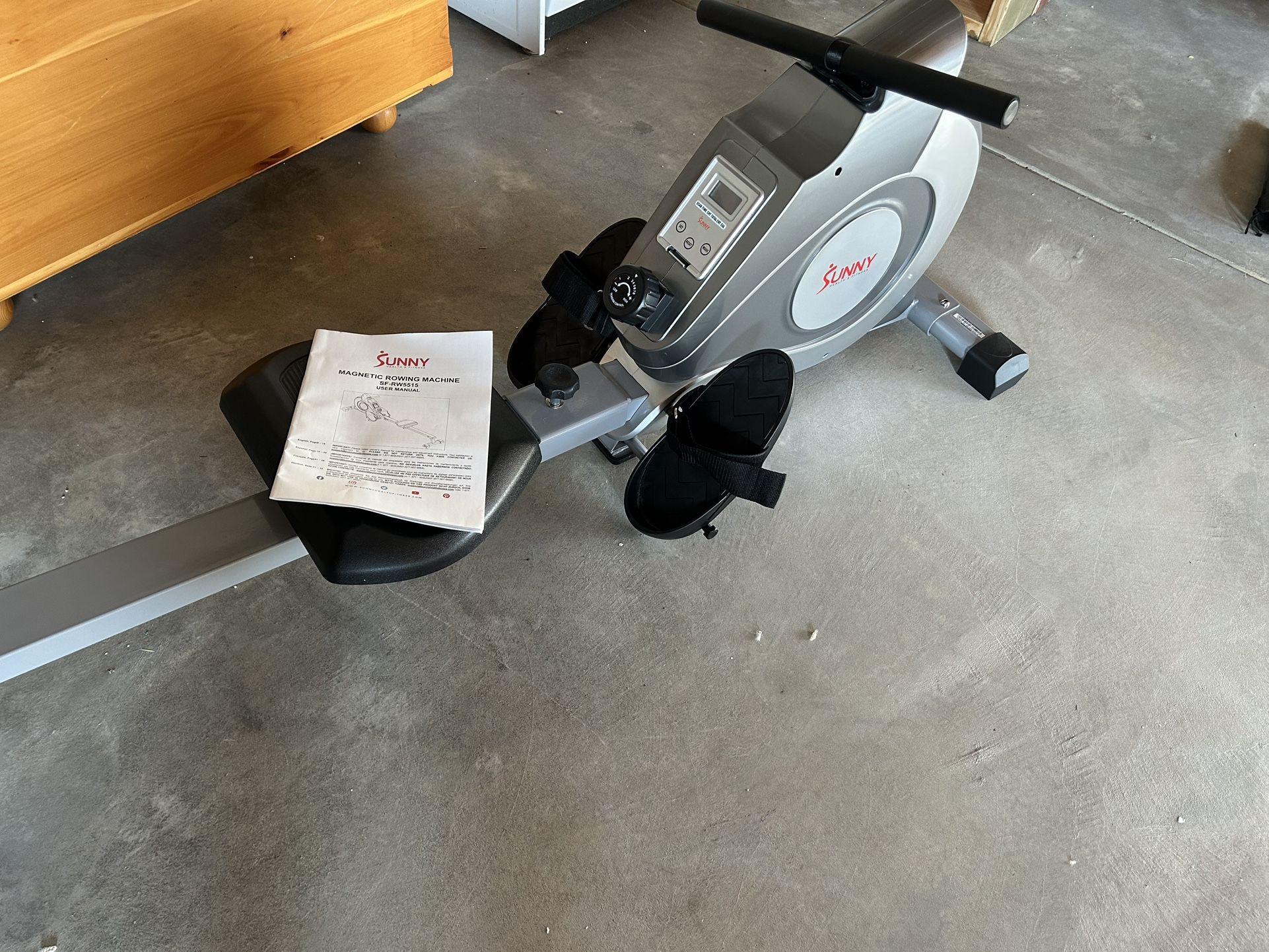 Sunny Rowing Machine