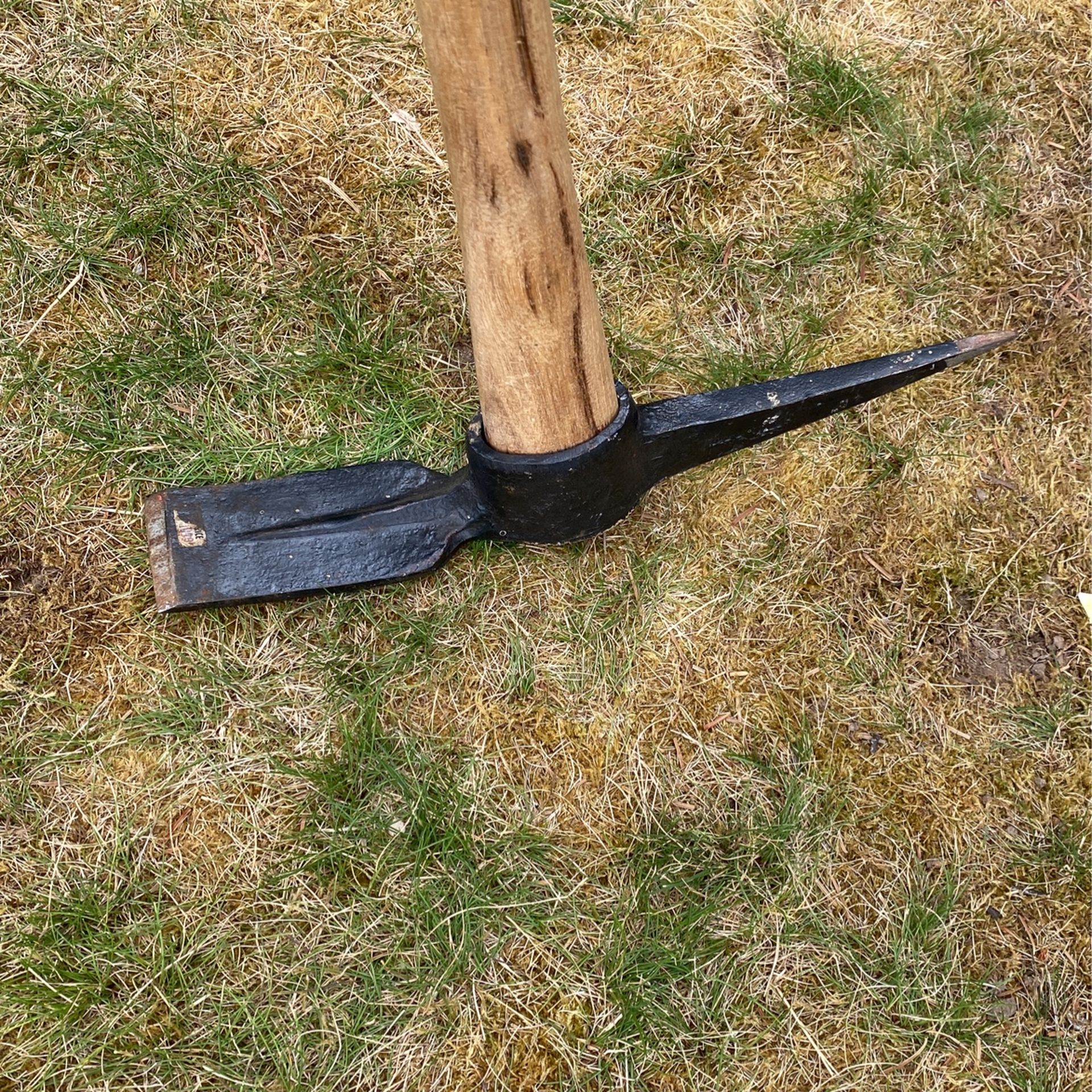 Short Handle Garden Pick/planter Tool PENDING for Sale in Renton, WA