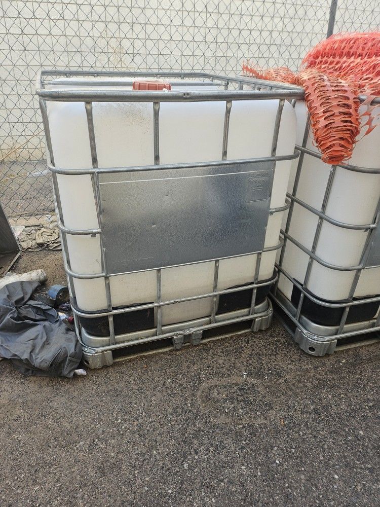 250 Gallon Water Transport