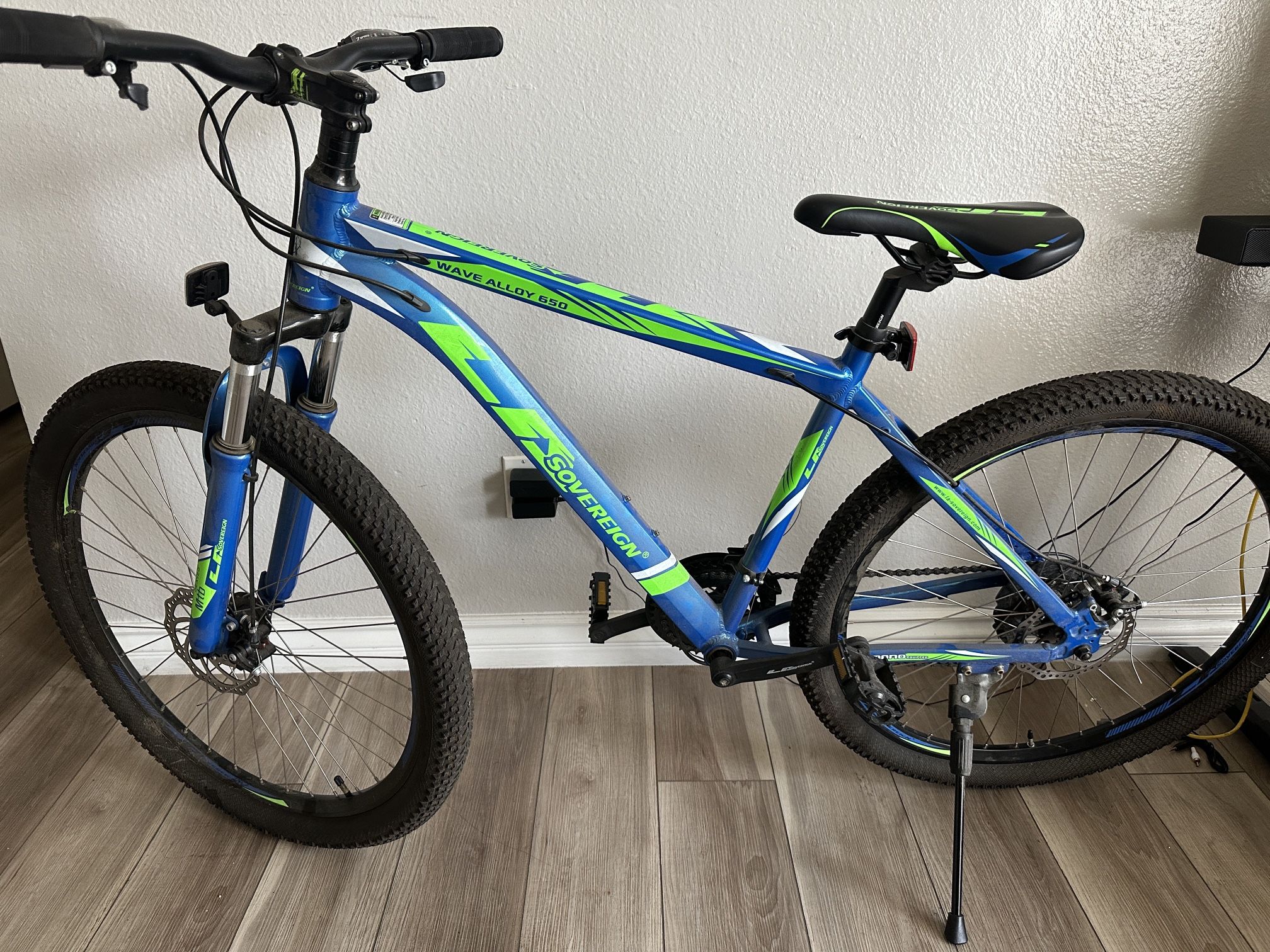 Mountain Bike (27.5 X2.35)