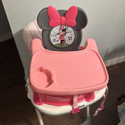 Minnie Mouse Booster