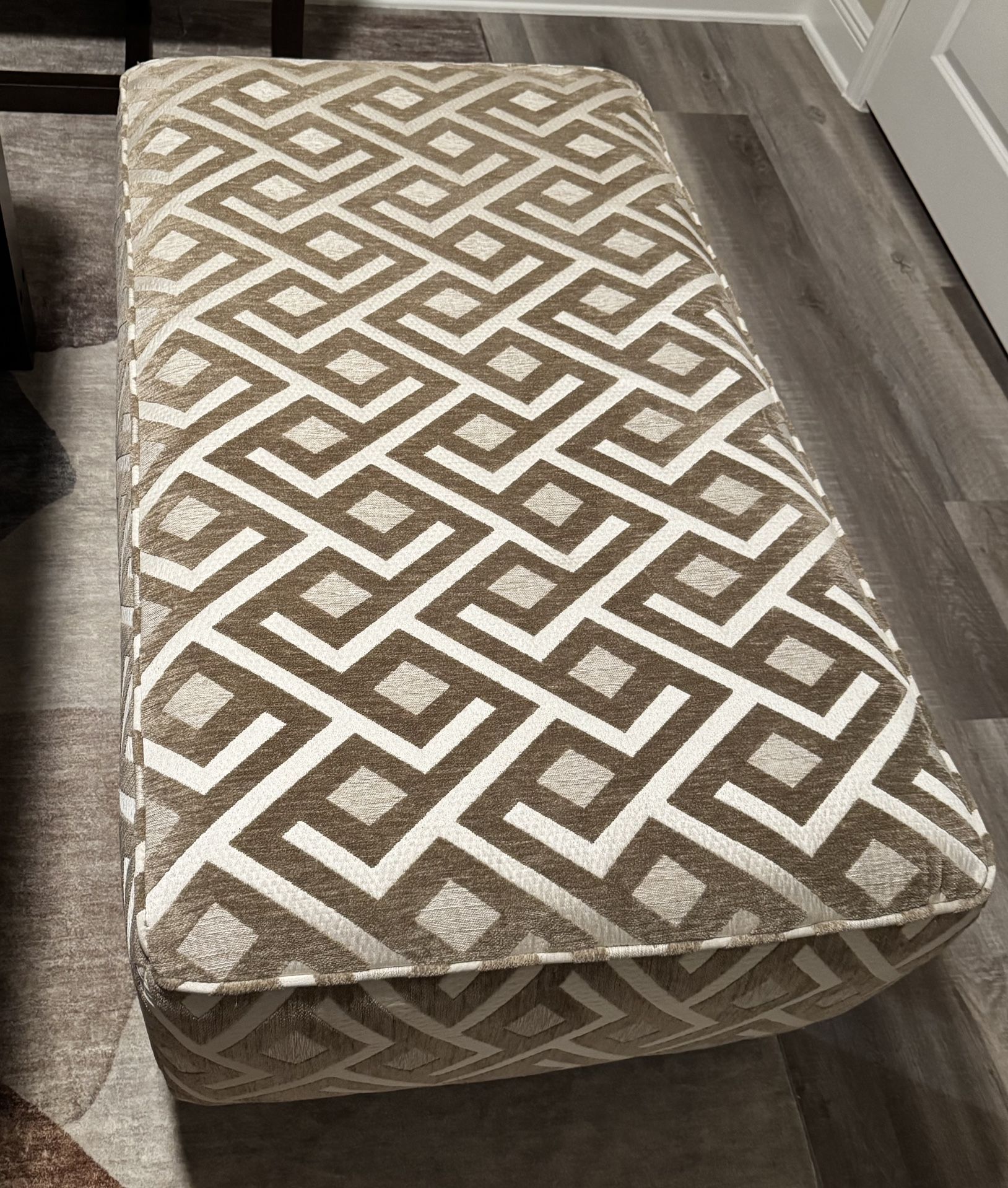 Oversized Ashley Furniture Ottoman