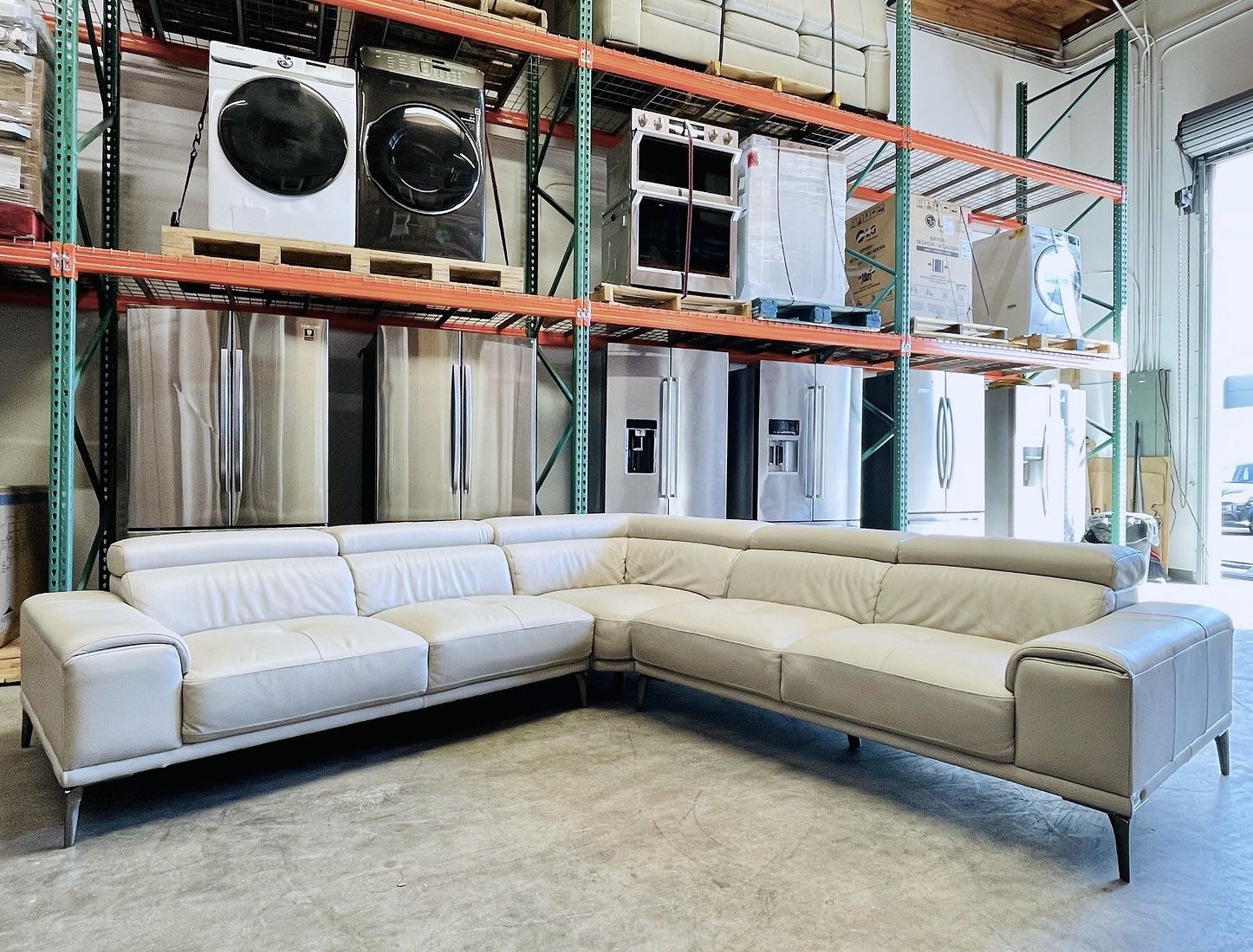 Quinton Top Grain Leather Sectional with Adjustable Headrests, Gray