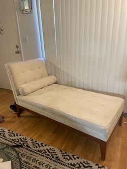 Chaise Lounge