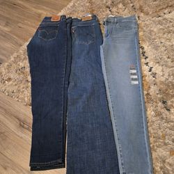 Levis pants light blue super brand New size 28 the other is skinny is 28 and the bootcut is 27.