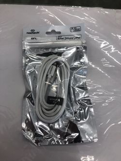 Naztech 6ft apple phone and tablet charging cord white