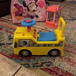 Cocomelon Toddler Bus