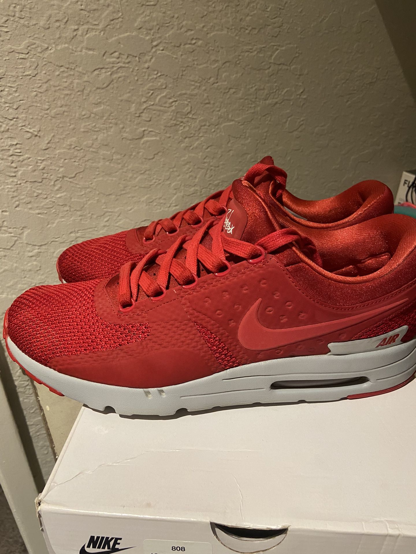 NIKE AIR MAX ZERO PREMIUM “GYM RED”