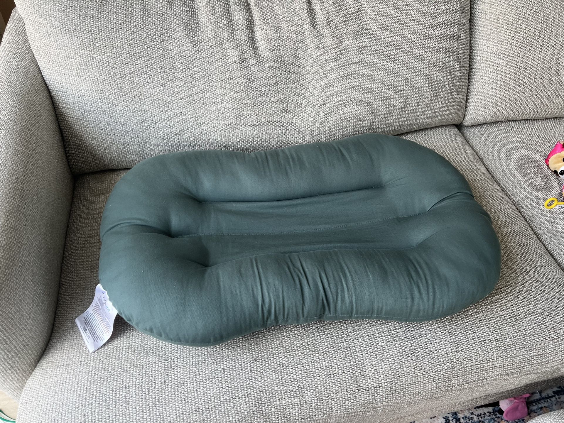 Snuggle Me Baby Lounger, Gray