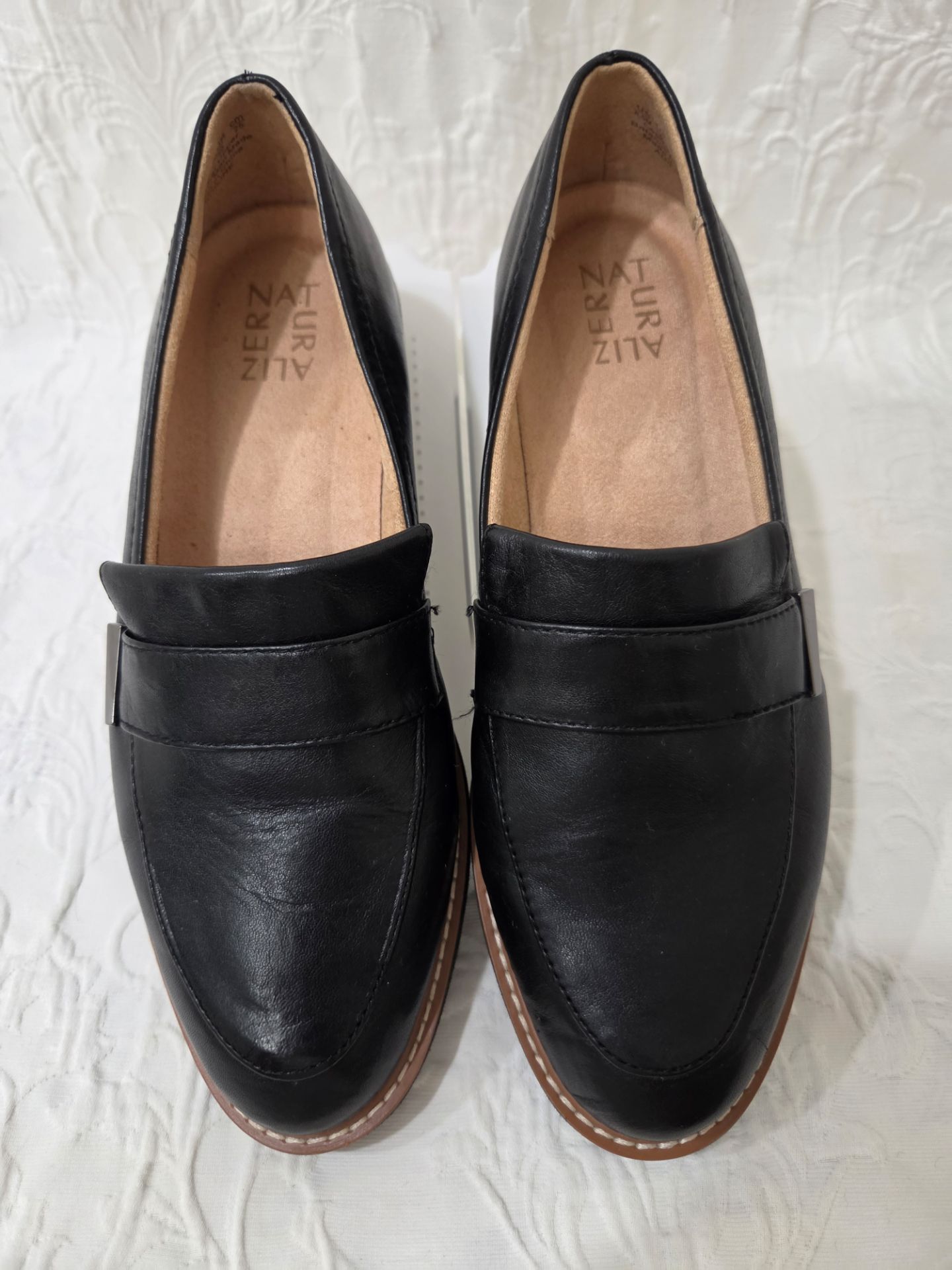 Naturalizer Adeline Black Leather Penny Loafers with Contrasting Sole Trim 8.5