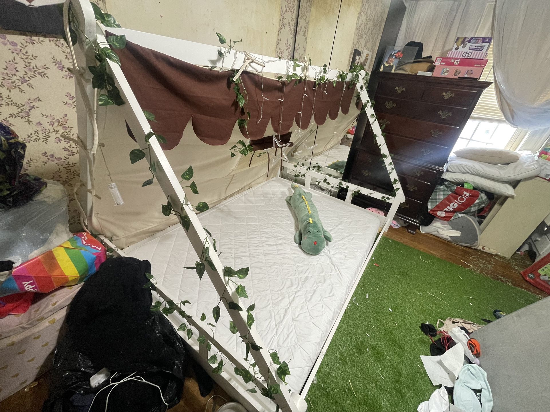Full Kids Fun Bed