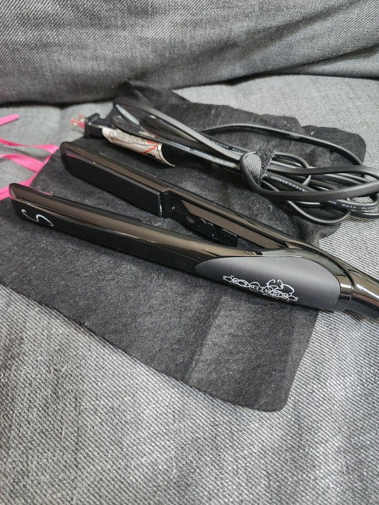 SULTRA
Curl Wave and Straightening Iron