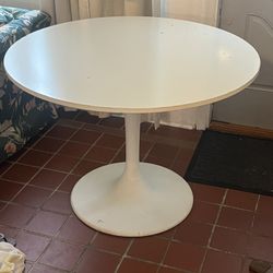 Round White Table 