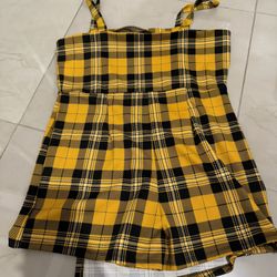 Yellow/Black Dress With Shorts