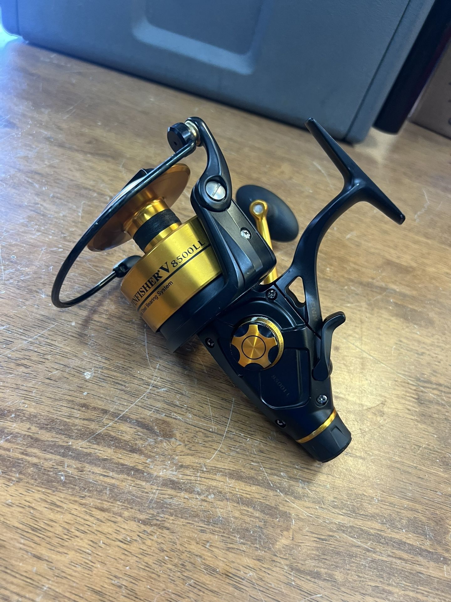 Penn Spin Fisher V 8500 LL Spinning Fishing Reel
