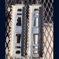 RAT TRAPS PEDALS 1/2 USA MADE