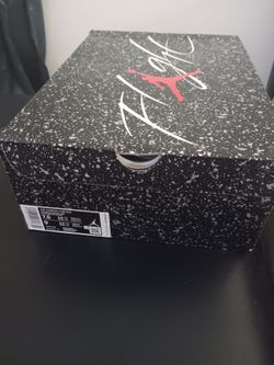 Air Jordan 4 Retro "Military Black" Size 7.5