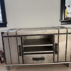 ✨ Tv Chess Stand 