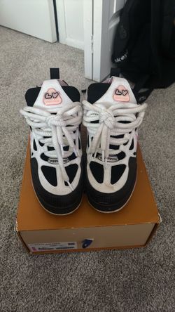Lv skates