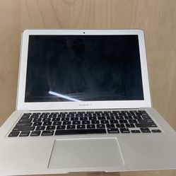 Apple MacBook Air 2017 256GB Unlocked 