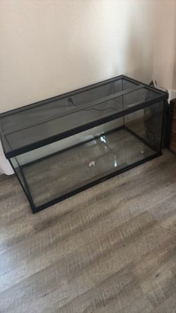 40 gallon ZooMed reptile tank