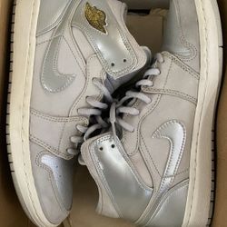 Jordan 1 Metallic 