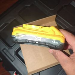 DeWalt Power Pack Battery 4ah New