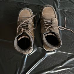 Sketchers Size 5 Kids 