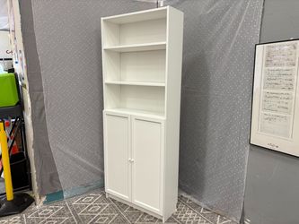 IKEA Billy Bookcase with Bottom Cabinet in White
