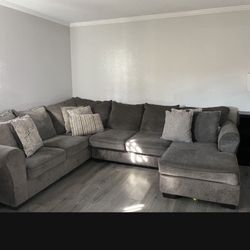 Sectional Couch 