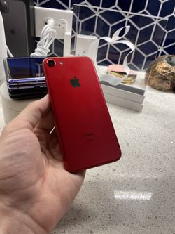 iPhone 7 128GB Unlocked to any carrier like new!