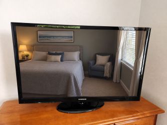 Samsung Plasma TV — 43 polegadas