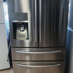 Samsung Refrigerator Everything Good.
