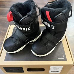 Chamonix caden kid's snowboard boots blade size 2