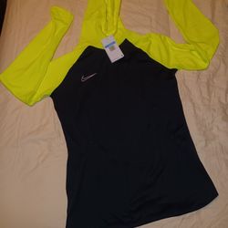 Nike Women's Dri Fit Hoodie Med