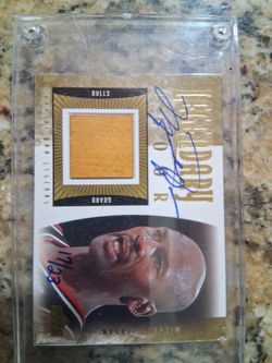 2001-02 Upper Deck Legendary Floor Michael Jordan Auto /23