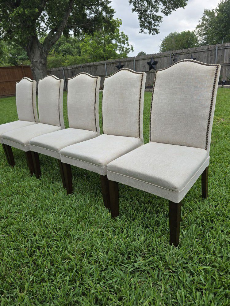 5 Dinning Chairs 