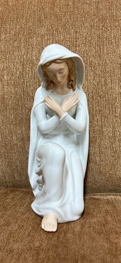 Gerold Porzellan Virgin Mary Figurine