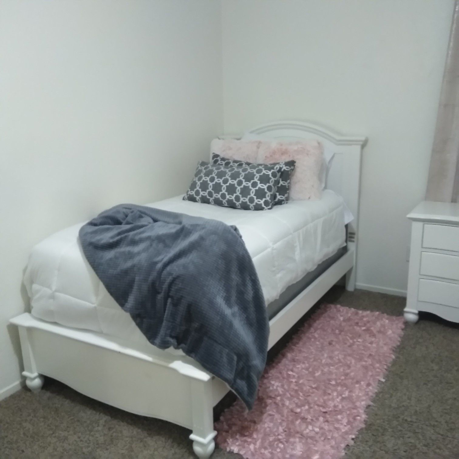 Ashley Furniture bedroom set $800 OBO
